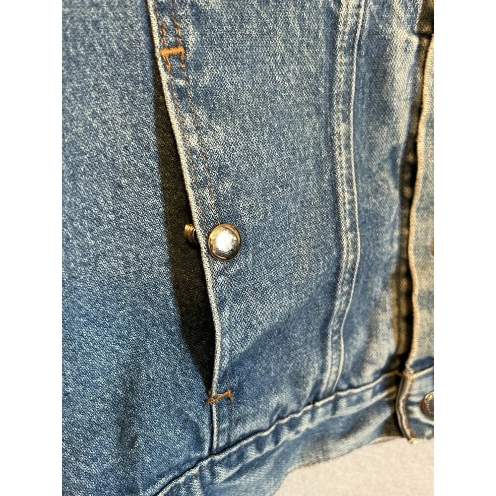 Wrangler added snaps